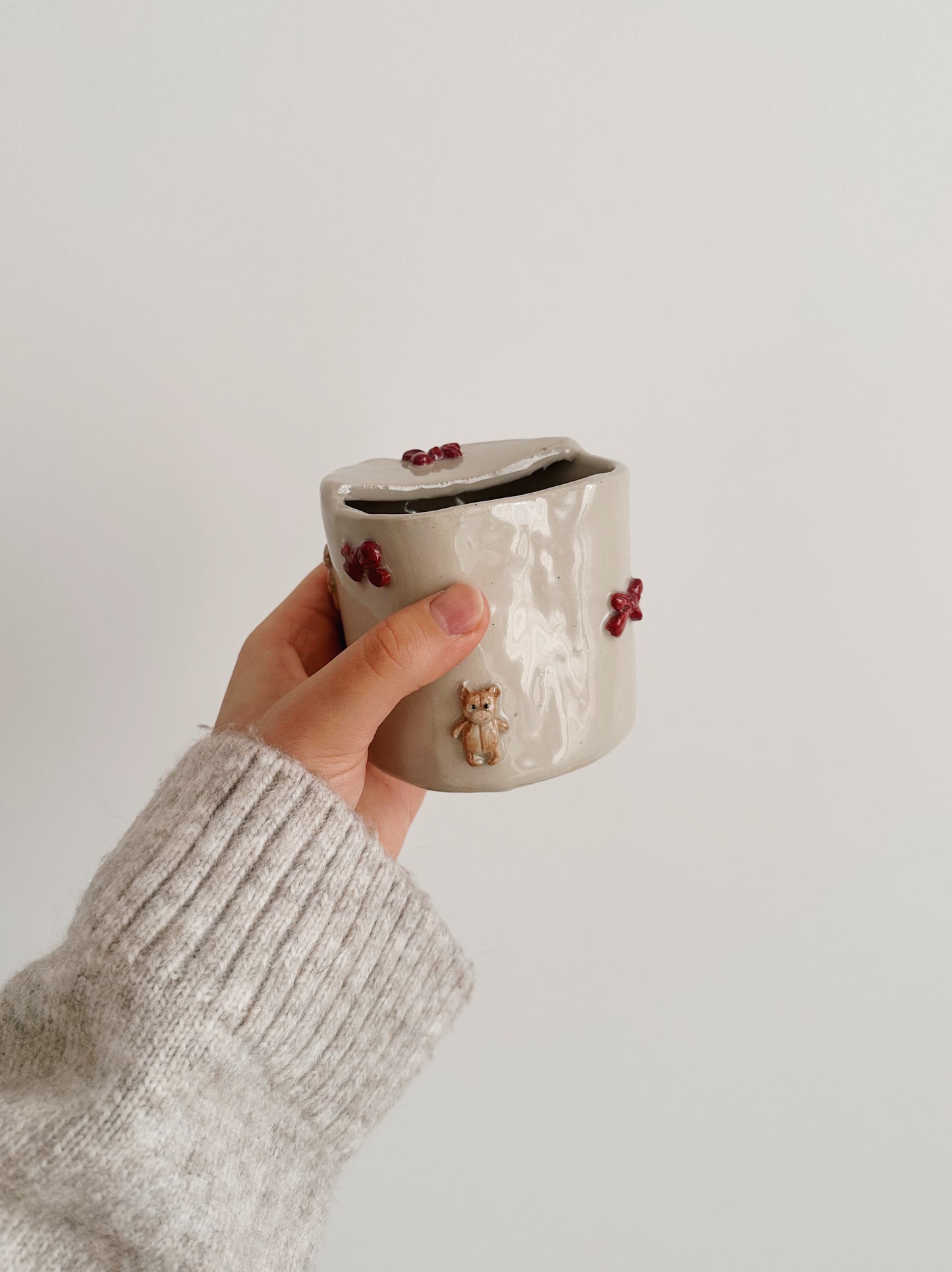 TEDDY takeaway mug with red bows