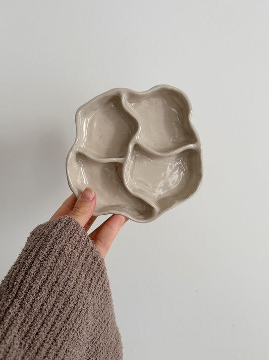 WAVY jewelry dish