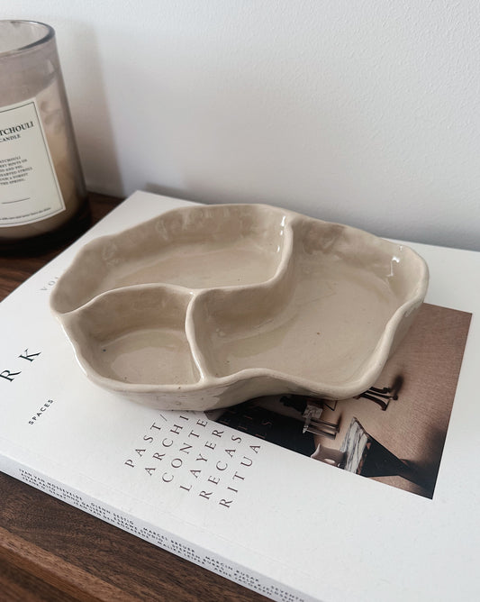 WAVY decorative dish