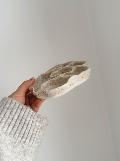 WAVY decorative dish