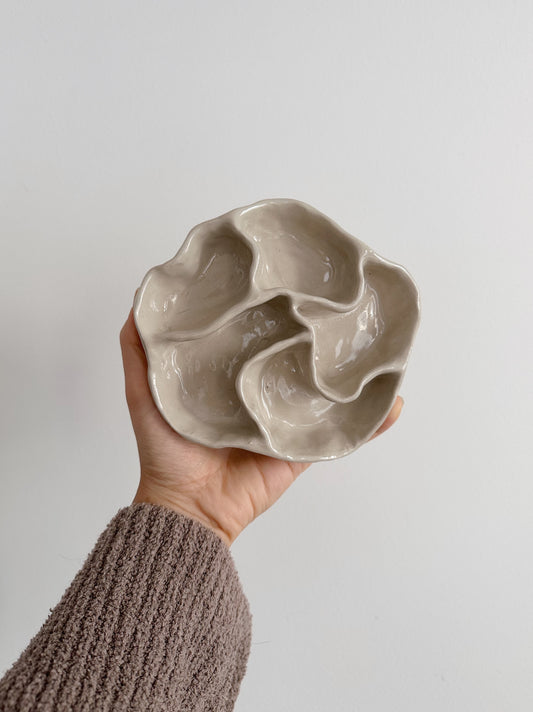 WAVY jewelry dish