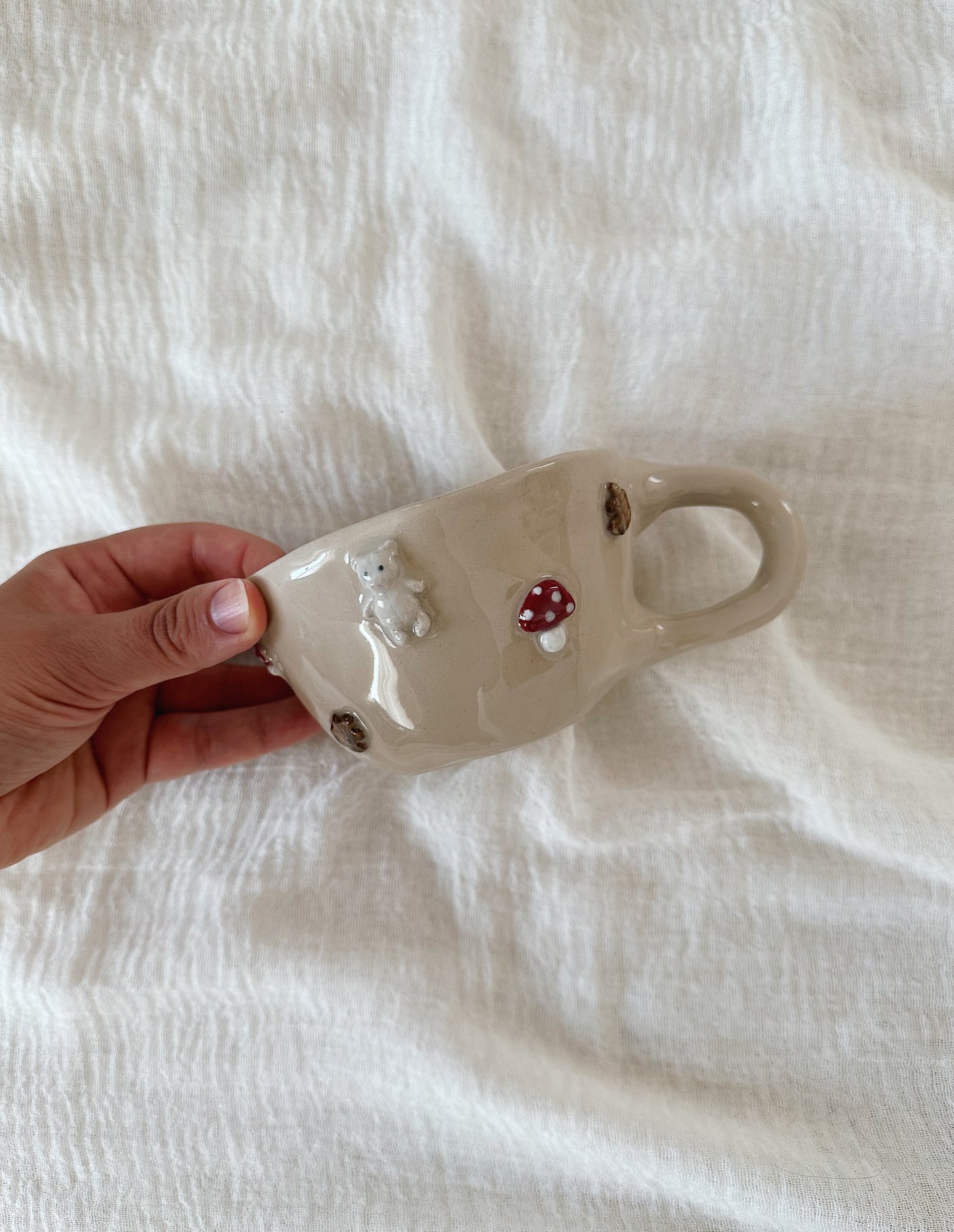 TEDDY mug with mushrooms and leaves