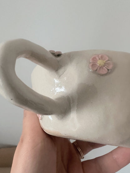 Flower mug (cracked)