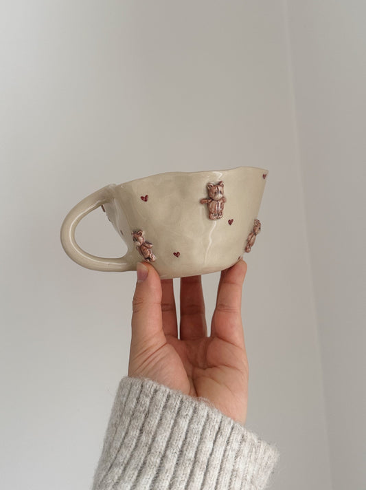 TEDDY mug with handpainted hearts