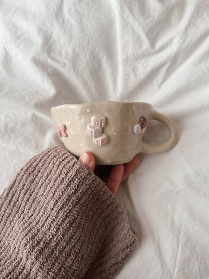 GIRL MOM mug