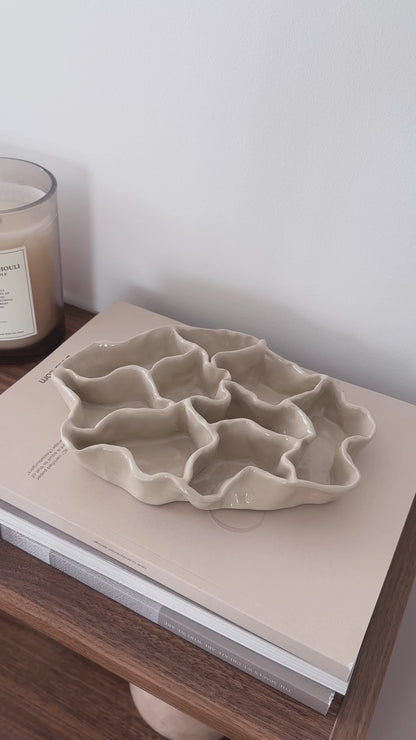 Wavy decorative dish